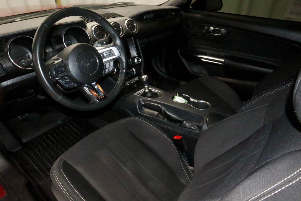 2021 Ford Mustang EcoBoost