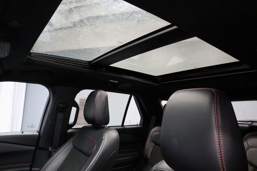 2024 Ford Explorer ST-Line