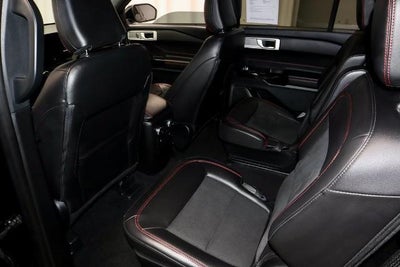 2024 Ford Explorer ST-Line