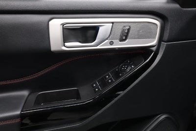 2024 Ford Explorer ST-Line