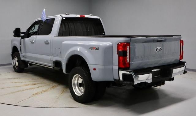 2024 Ford Super Duty F-350 DRW Lariat
