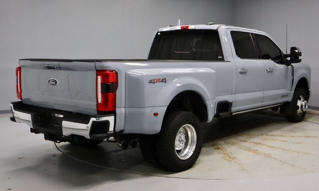 2024 Ford Super Duty F-350 DRW Lariat
