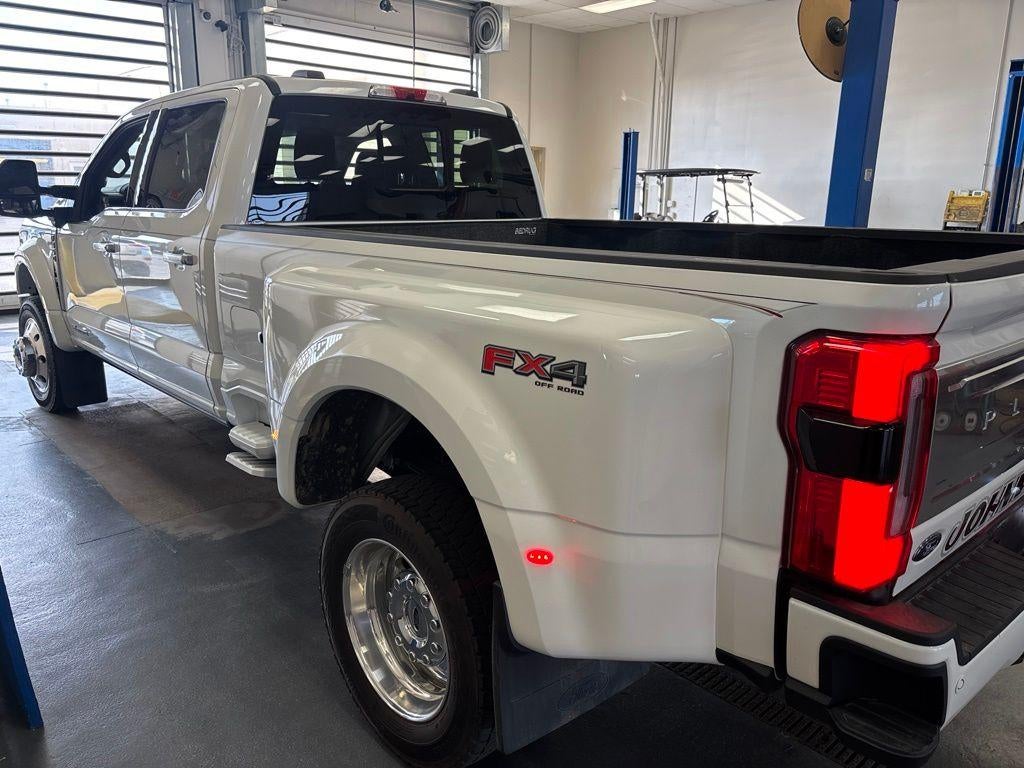 2026 Ford Super Duty F-450 DRW Platinum