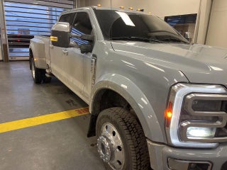 2024 Ford Super Duty F-450 DRW Platinum