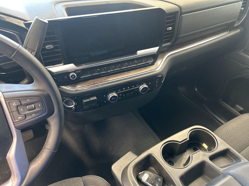 2023 GMC Sierra 1500 SLE