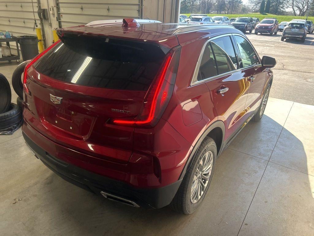 2024 Cadillac XT4 Premium Luxury