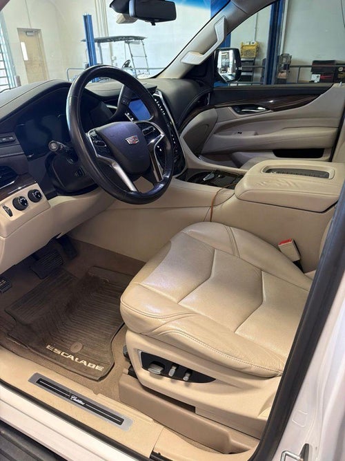 2018 Cadillac Escalade ESV Luxury