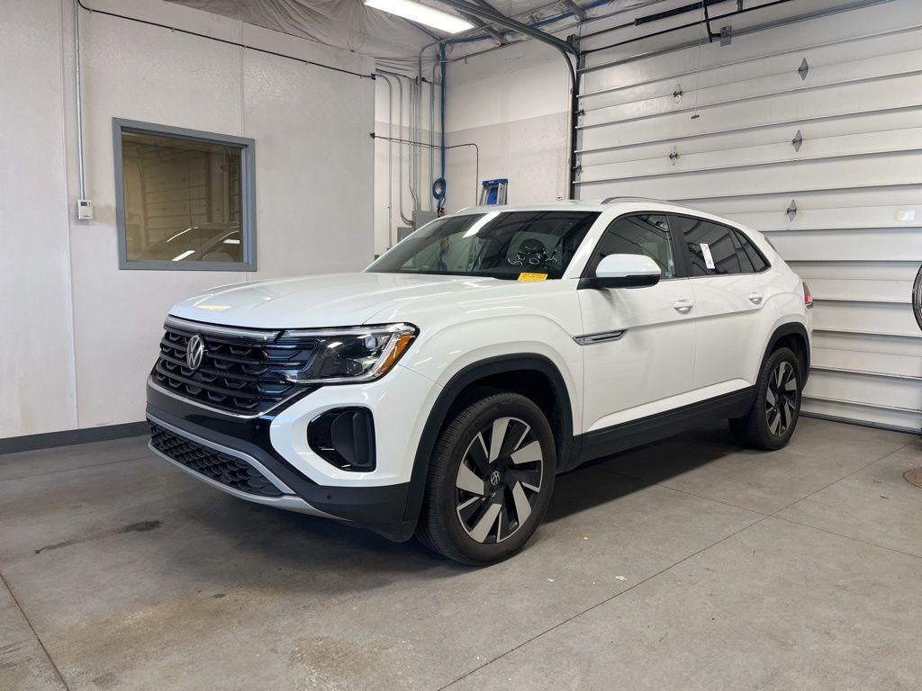 2025 Volkswagen Atlas Cross Sport 2.0T SE w/Technology