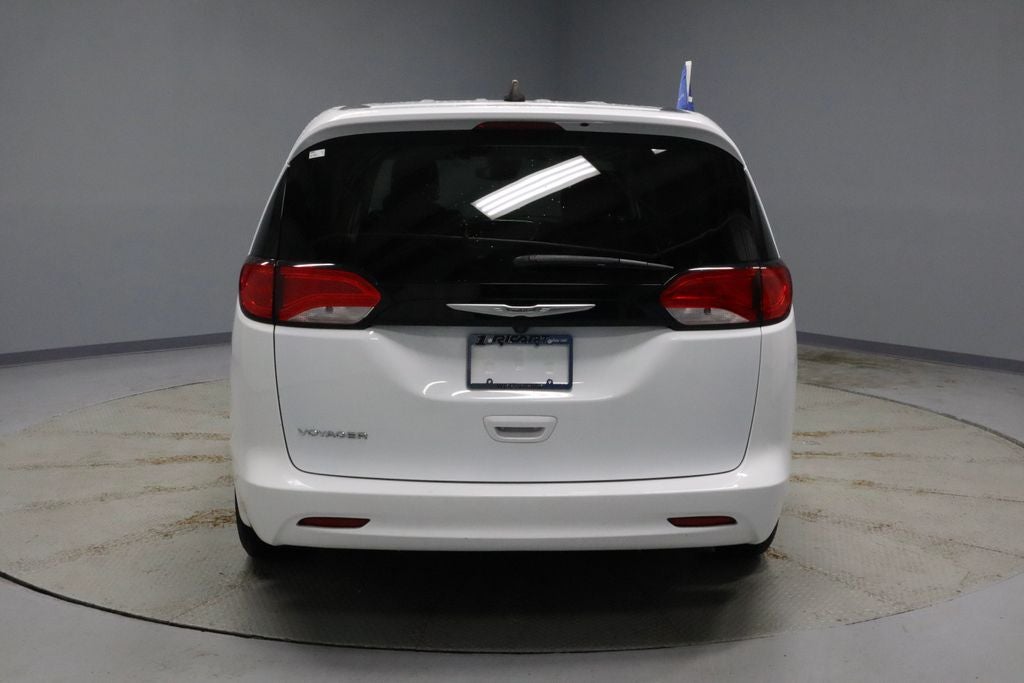 2023 Chrysler Voyager LX