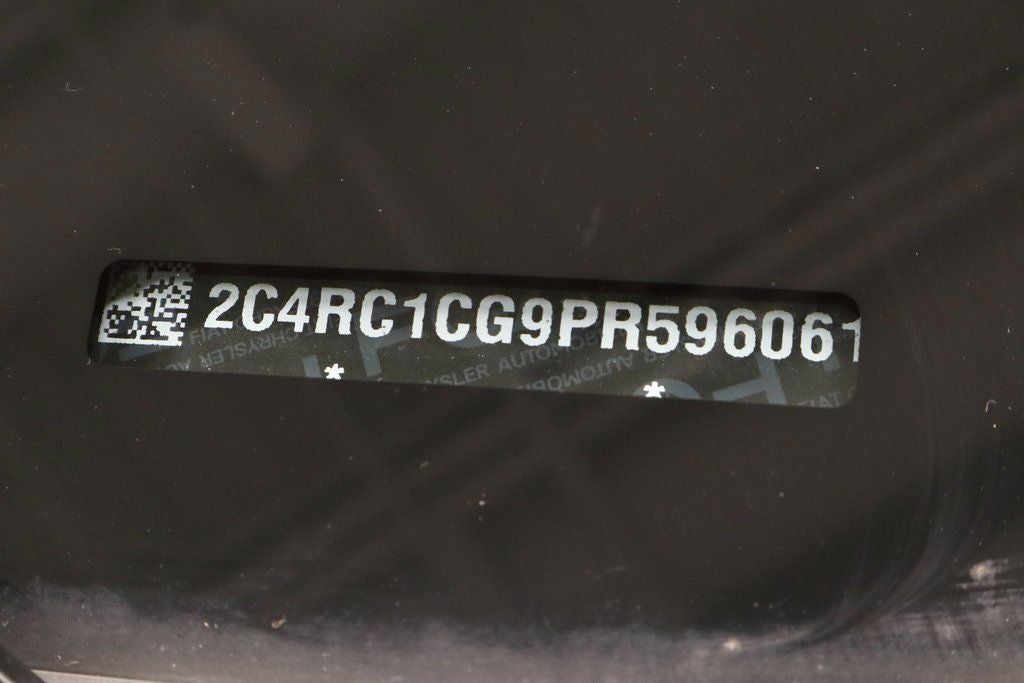 2023 Chrysler Voyager LX