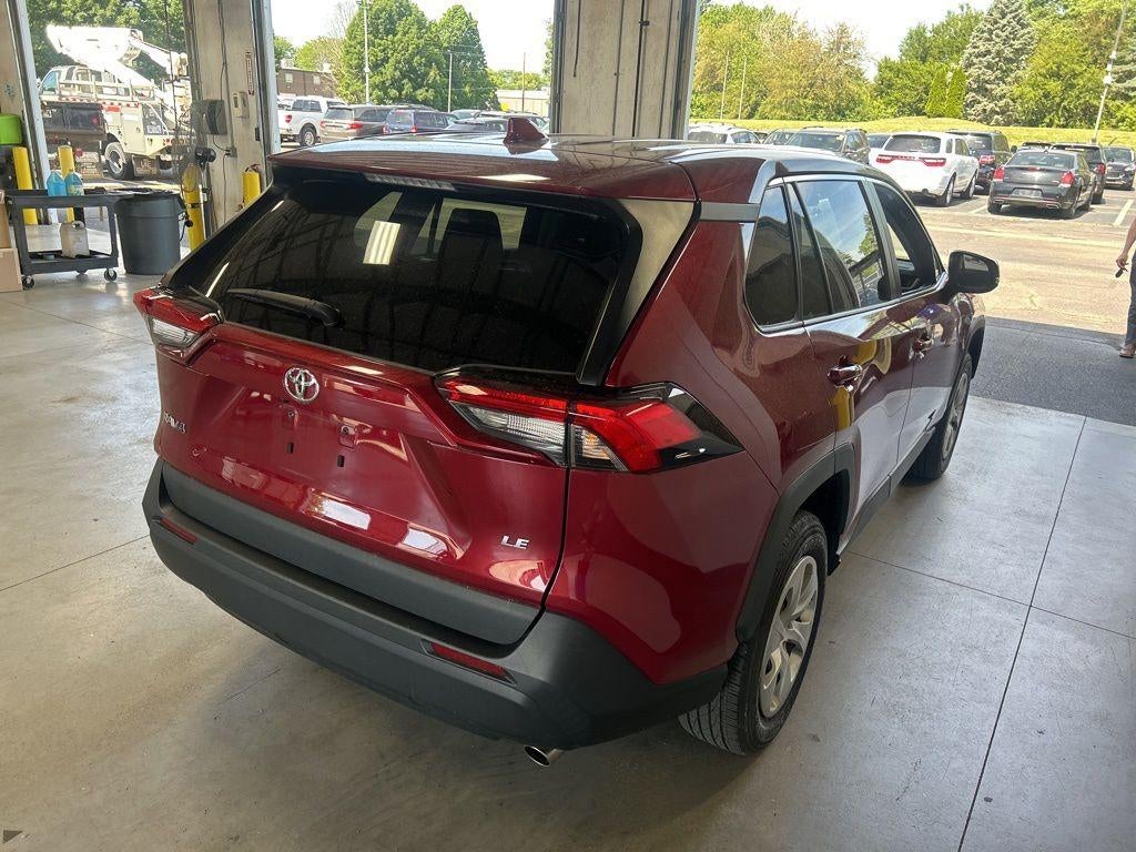2023 Toyota RAV4 LE