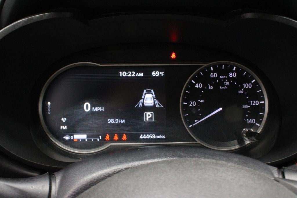 2024 Nissan Versa 1.6 SR