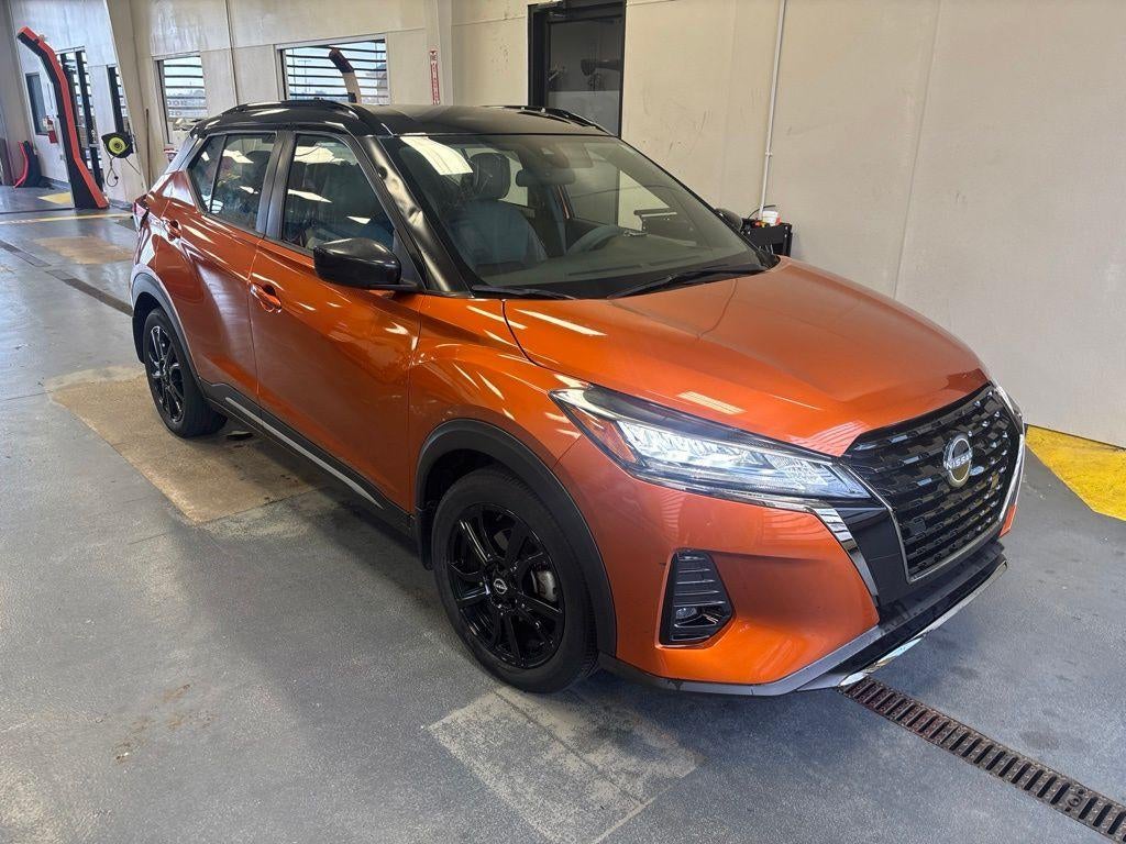 2023 Nissan Kicks SR