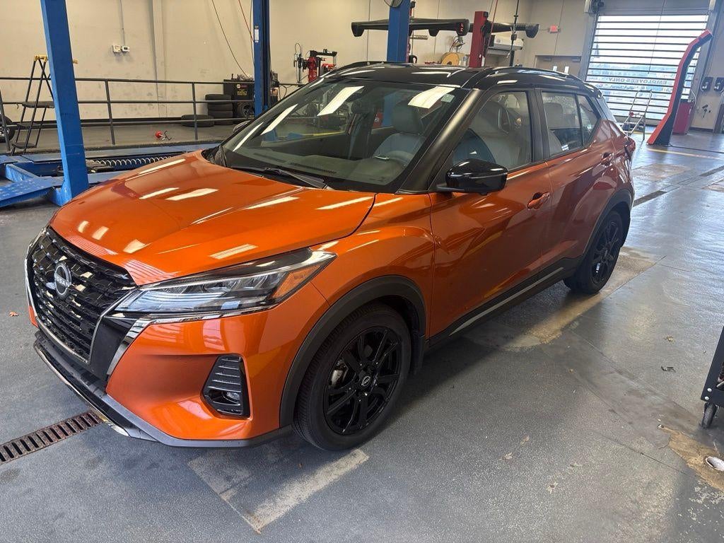 2023 Nissan Kicks SR