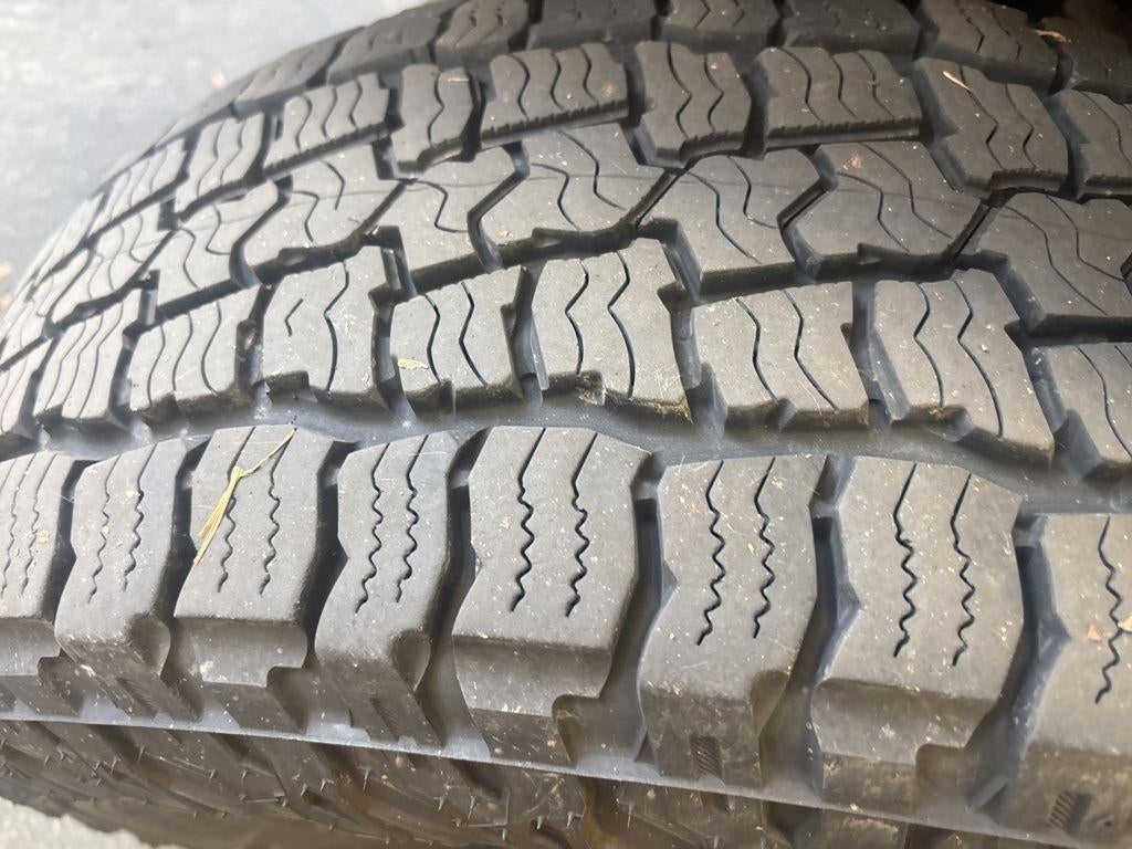 2022 Toyota Tacoma 4WD SR5