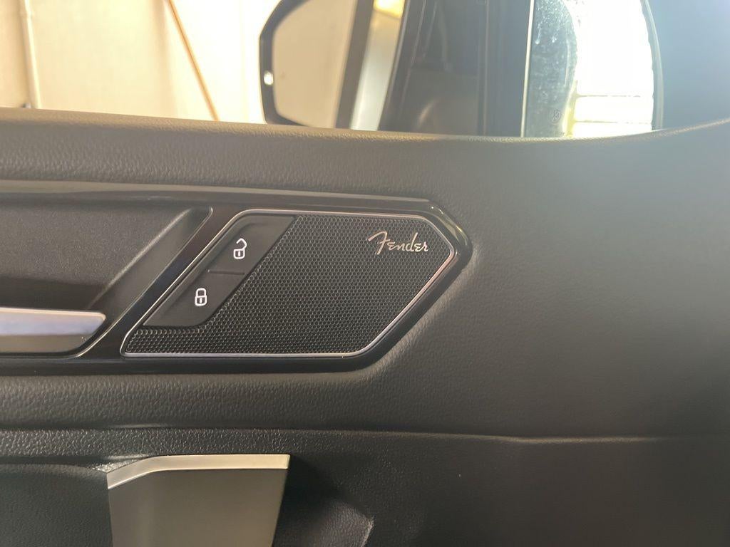 2022 Volkswagen Tiguan 2.0T SEL R-Line