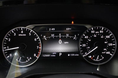 2022 Nissan Pathfinder SL