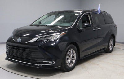 2022 Toyota Sienna XLE