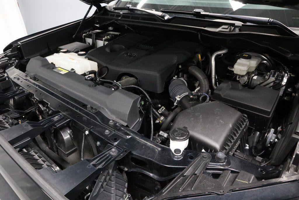 2023 Toyota Tundra 4WD SR5