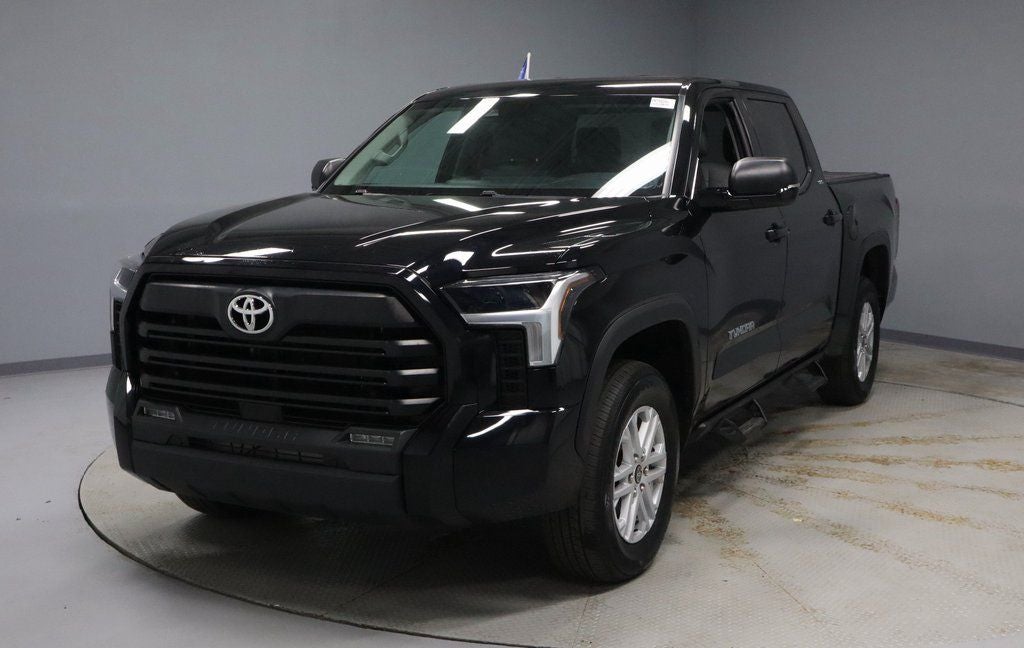 2023 Toyota Tundra 4WD SR5