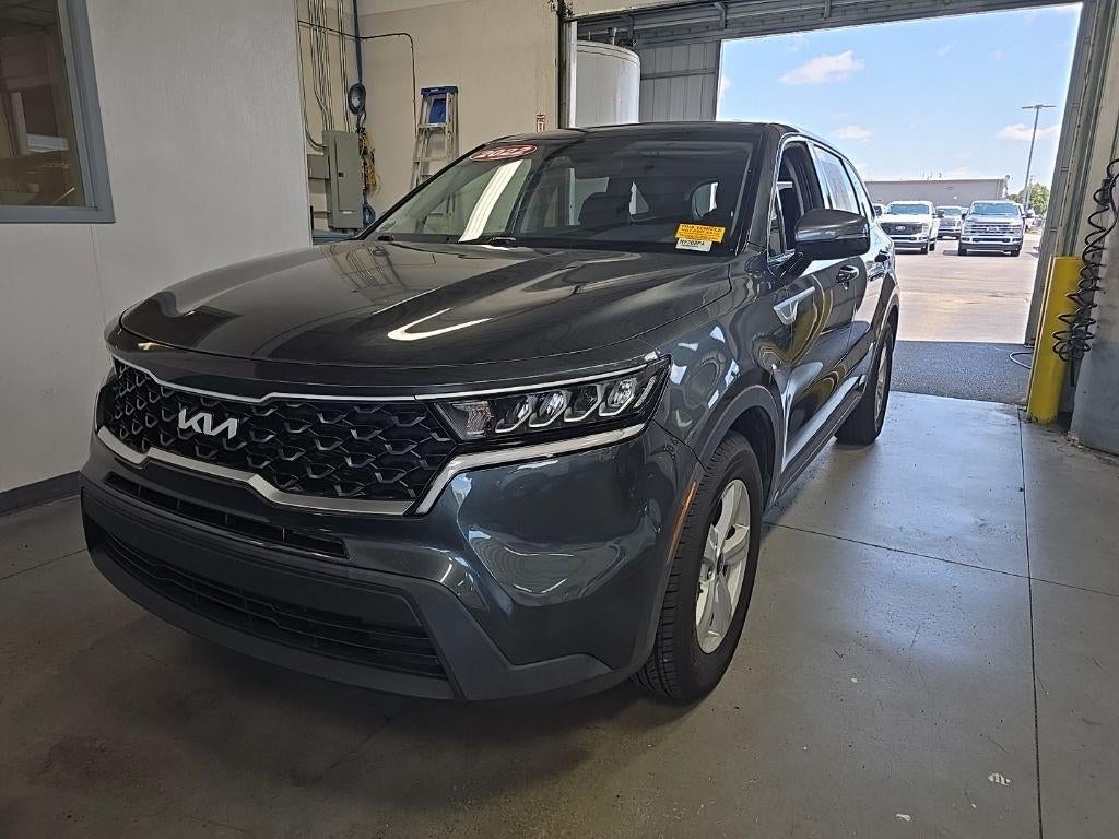 2022 Kia Sorento LX