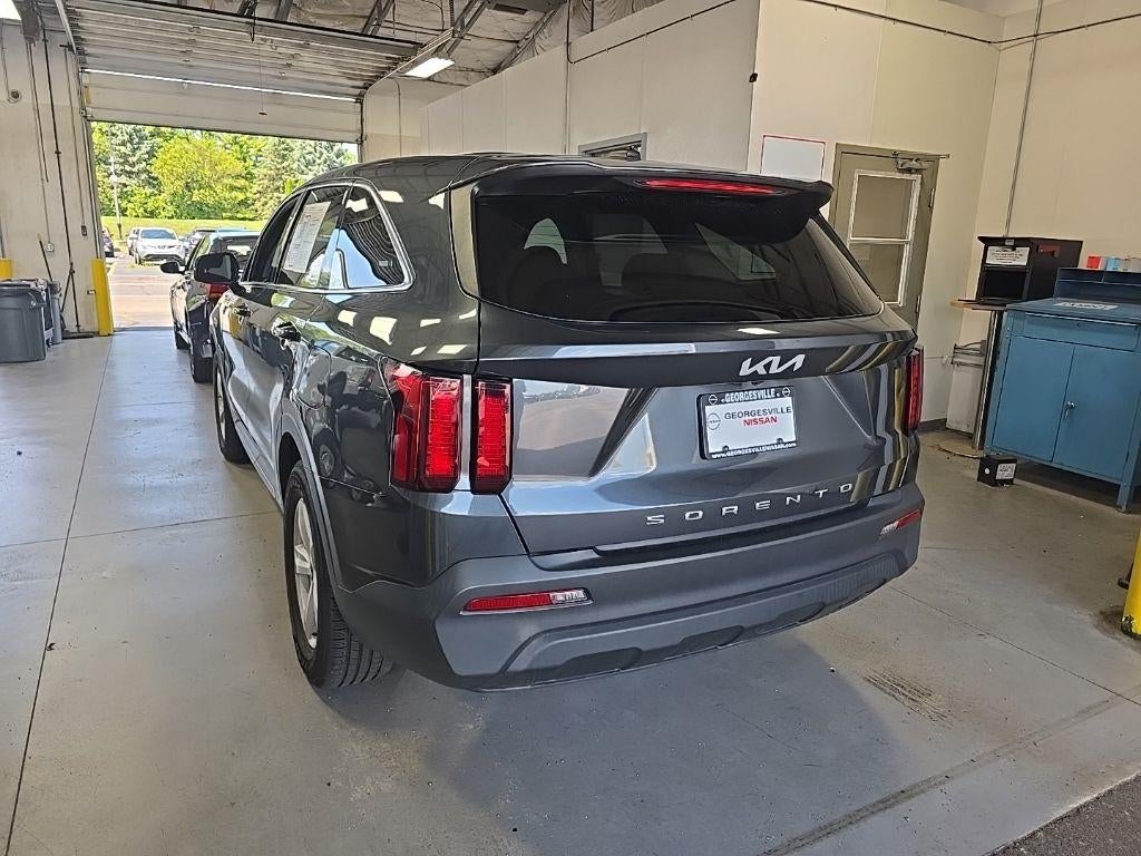 2022 Kia Sorento LX
