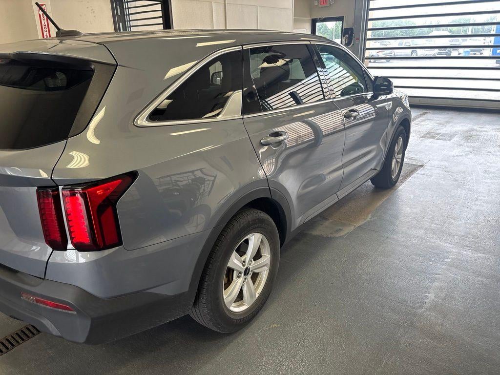 2022 Kia Sorento LX