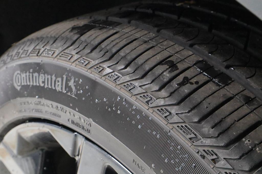 2025 Kia Sorento X-Line EX