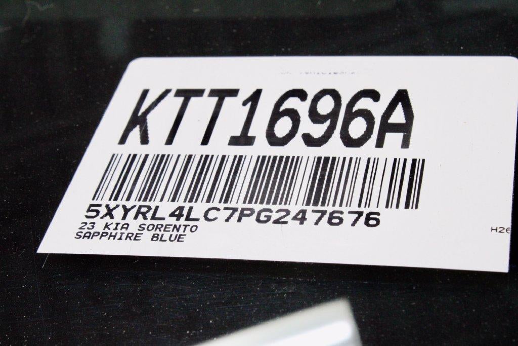 2023 Kia Sorento S