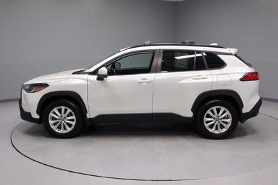2024 Toyota Corolla Cross LE