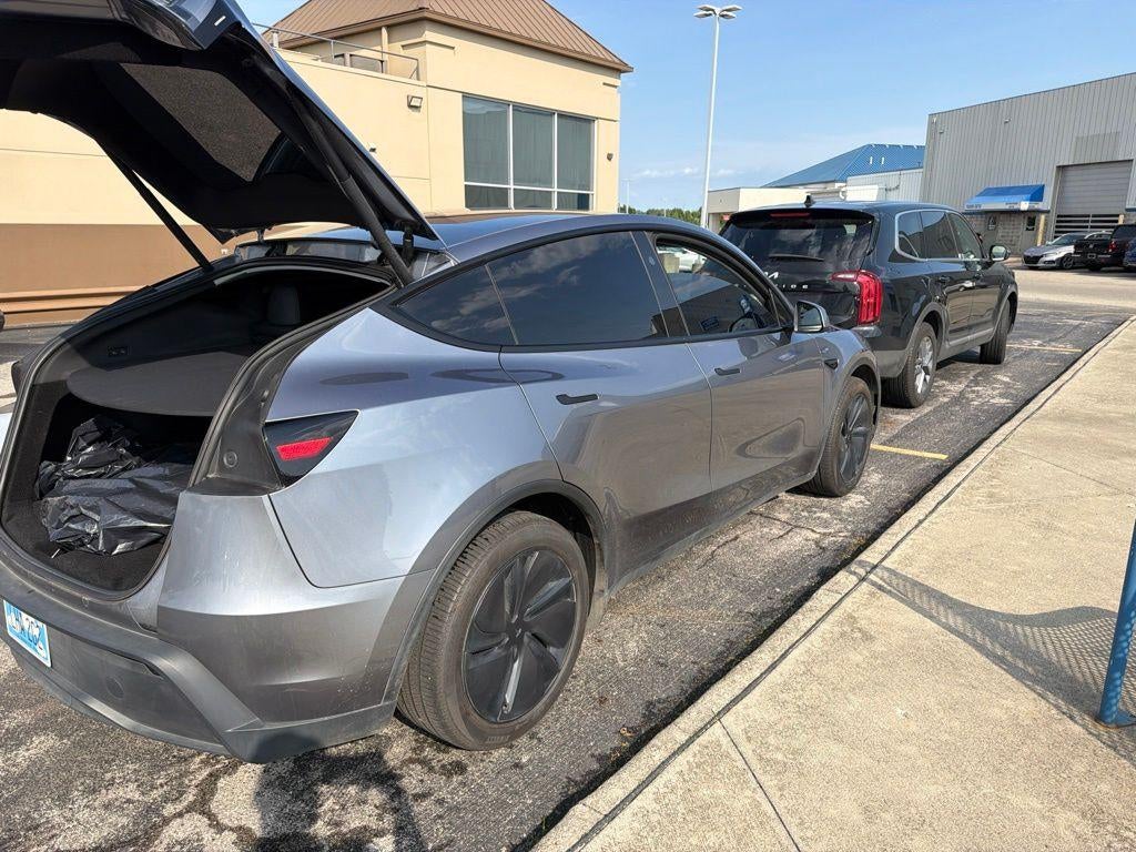 2026 Tesla Model Y Base