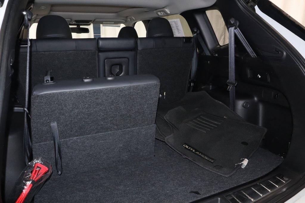 2023 Mitsubishi Outlander SE