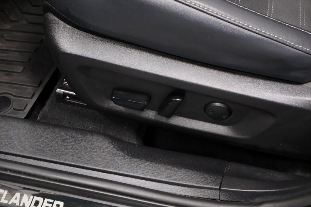 2024 Mitsubishi Outlander SE Black Edition
