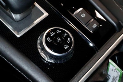 2024 Mitsubishi Outlander SE Black Edition