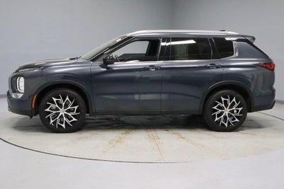 2024 Mitsubishi Outlander SE Black Edition