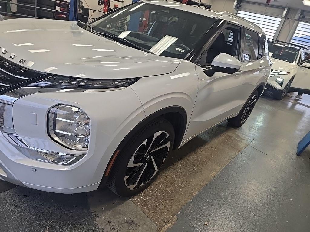 2022 Mitsubishi Outlander SEL