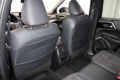 2023 Mitsubishi Outlander PHEV SE