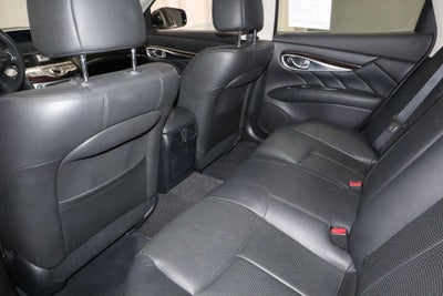 2017 INFINITI Q70 3.7X