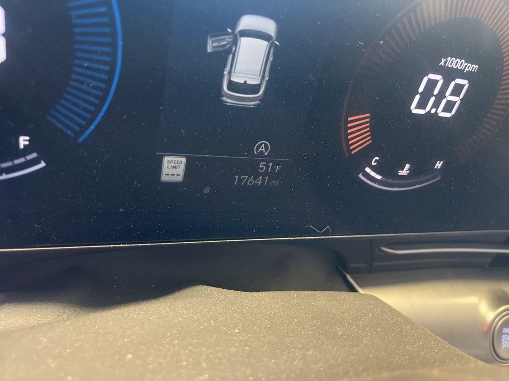 2024 Hyundai KONA SE