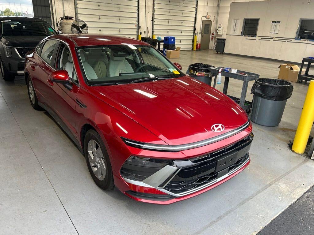 2025 Hyundai SONATA SE