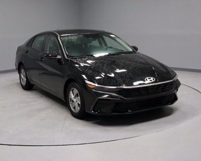 2024 Hyundai ELANTRA SE