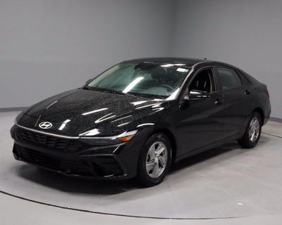 2024 Hyundai ELANTRA SE