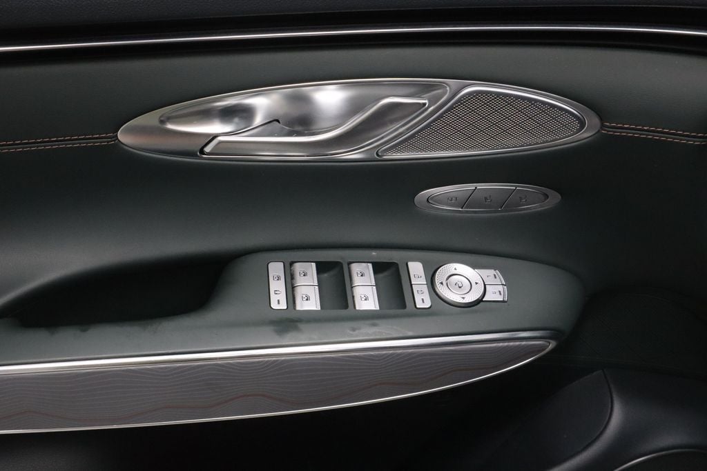 2023 Genesis GV70 2.5T Advanced