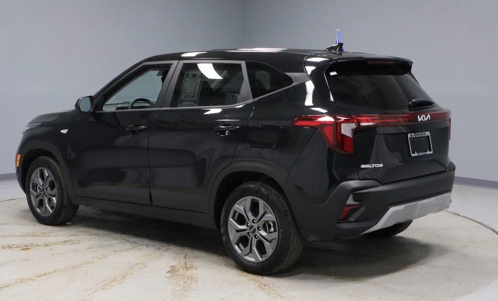 2025 Kia Seltos LX