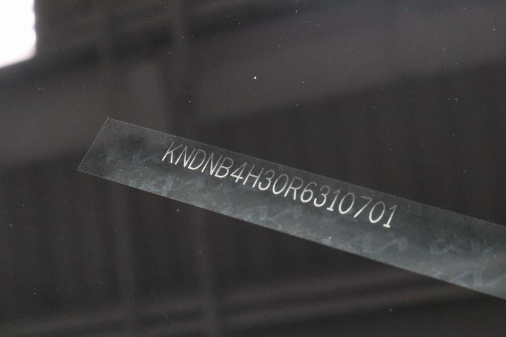 2024 Kia Carnival LX