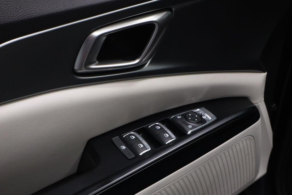 2024 Kia Carnival LX Seat Package