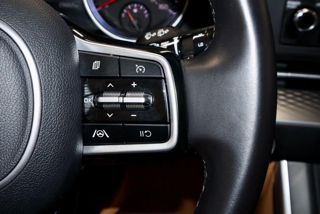 2024 Kia Carnival LX Seat Package