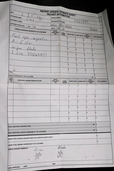 2024 Kia Carnival LX Seat Package