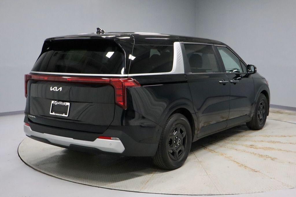 2025 Kia Carnival LXS