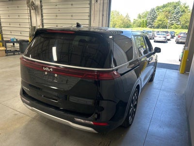 2024 Kia Carnival EX